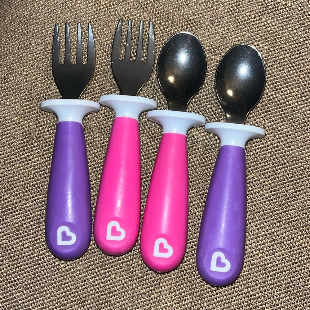 Baby forks 🍴 and baby spoons 🥄